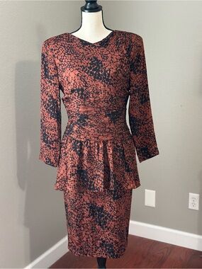 Vintage Jeanne Laffite 100% Silk Animal Print Peplum Dress 90’s V-Neck